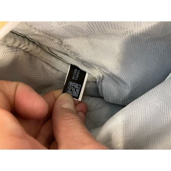 MICHAEL KORS, LARGE PEBBLED LEATHER BLUE BACKPACK WITH TAGS - Picture 16 of 16